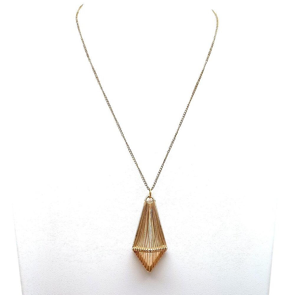 Vintage Gold-Toned Wire Wrapped Geometric Pendant Necklace with Chain